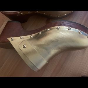 Aerosoles Gold Clogs